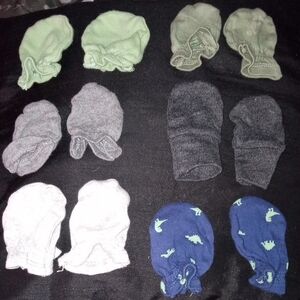 Cozy Kids Mittens Set - Green, Gray, White, Blue